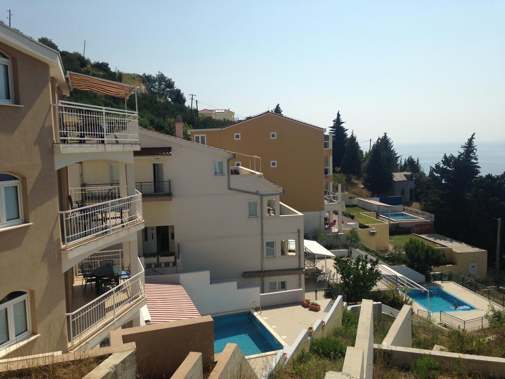 Mimice Bay Apartments Extérieur photo