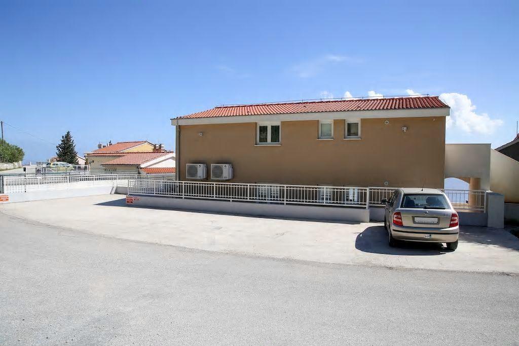 Mimice Bay Apartments Extérieur photo